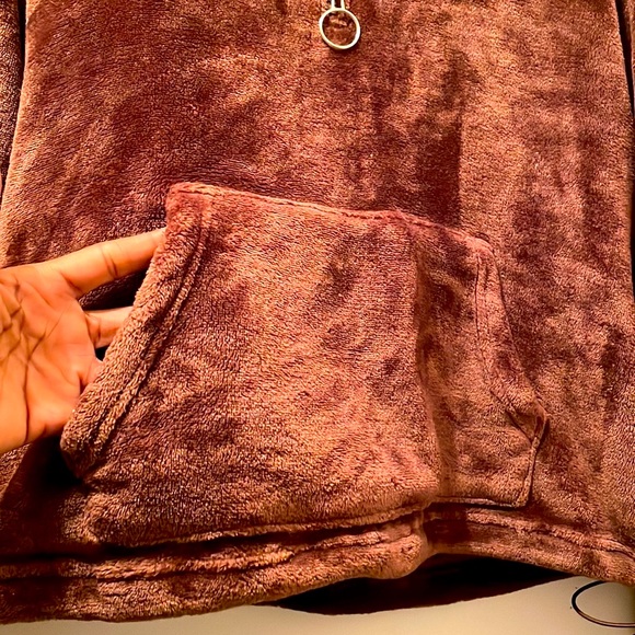 Fire & Fleur Soft Cozy Pullover Women’s Hoodie - Picture 5 of 7